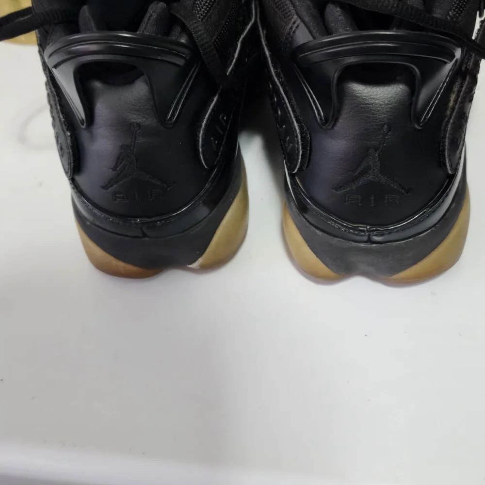 Jordan 6 Rings - Picture 5 of 5